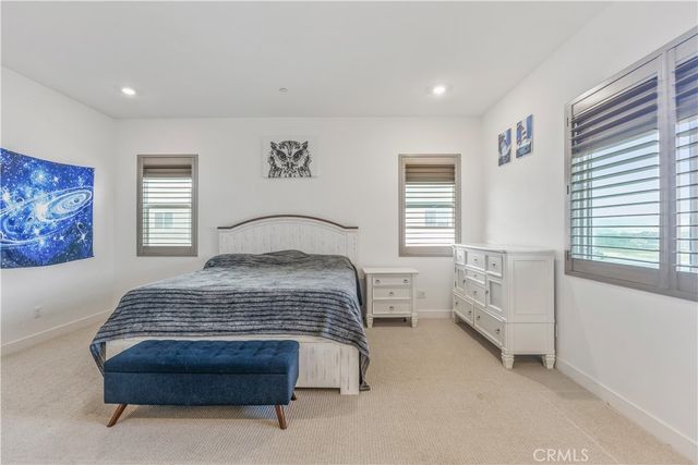 27227 Diamond Peak Lane 302, Valencia, CA 91381