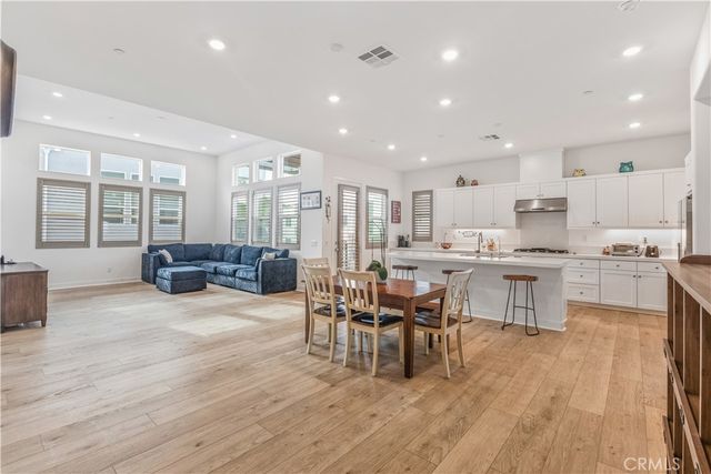 27227 Diamond Peak Lane 302, Valencia, CA 91381