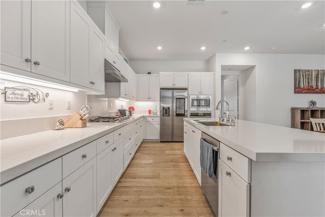 27227 Diamond Peak Lane 302, Valencia, CA 91381
