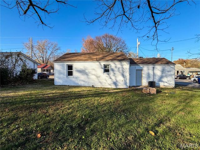 301 W Franklin Street, Salem, MO 65560