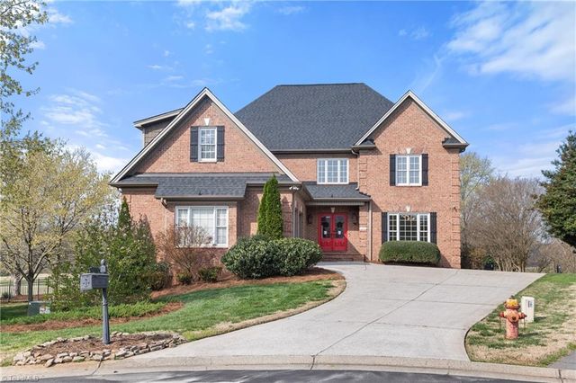1040 Keswick Lane, Clemmons, NC 27012
