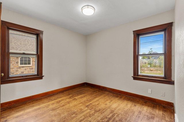 547 S Oak Park COURT, Milwaukee, WI 53214