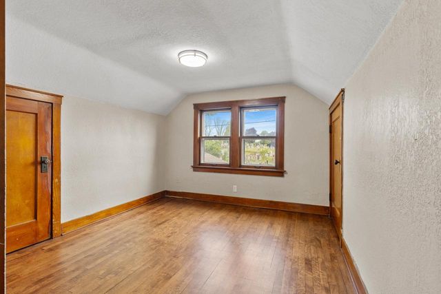 547 S Oak Park COURT, Milwaukee, WI 53214