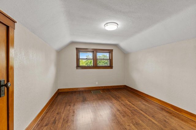 547 S Oak Park COURT, Milwaukee, WI 53214