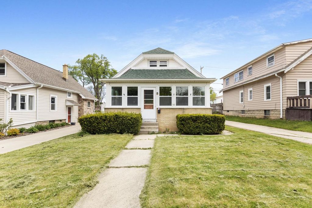 547 S Oak Park COURT, Milwaukee, WI 53214