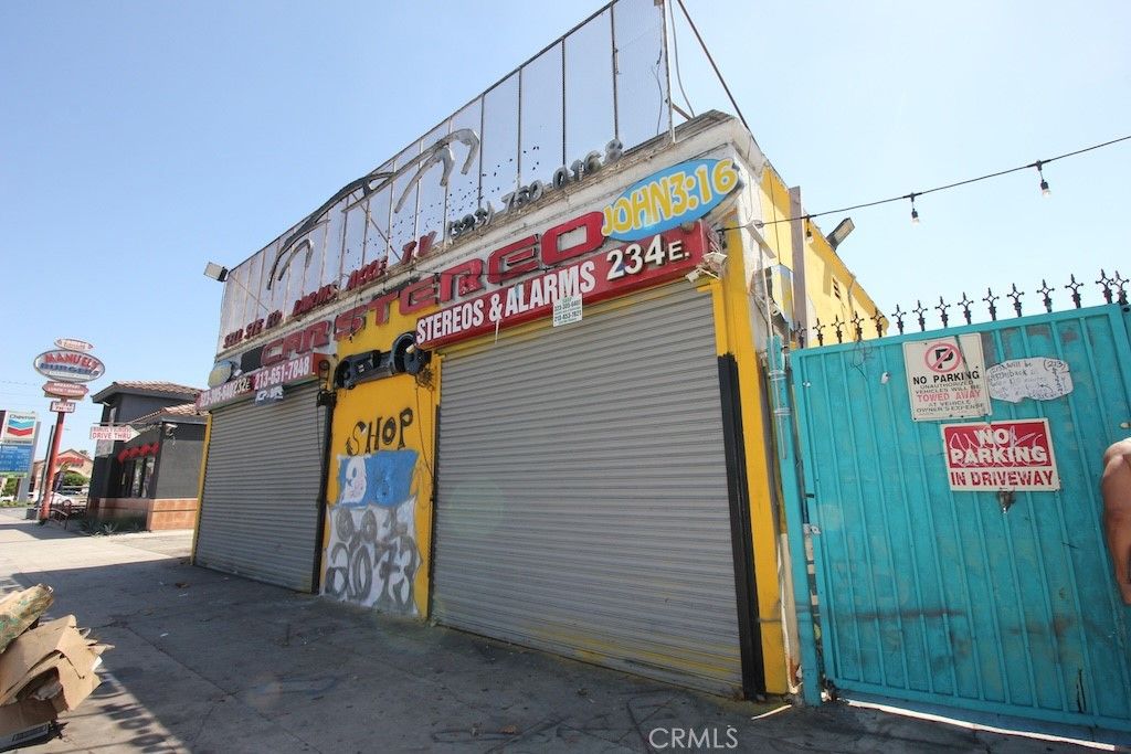 232 E Manchester, Los Angeles, CA 90003 — photo 2