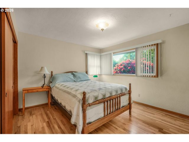 230 PARK Dr, Oregon City, OR 97045