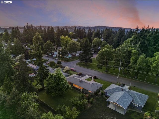 230 PARK Dr, Oregon City, OR 97045