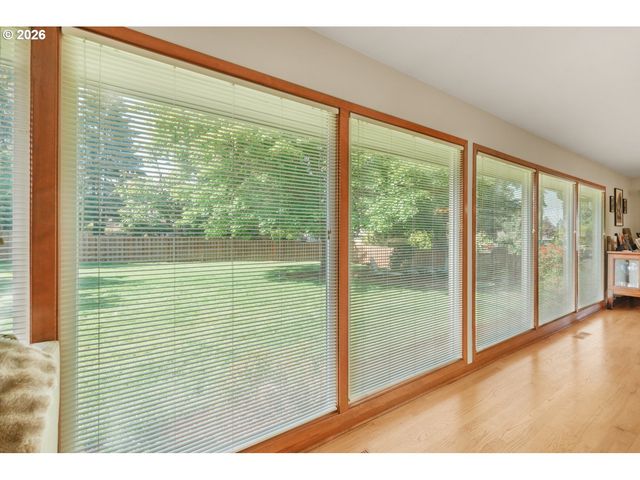 230 PARK Dr, Oregon City, OR 97045