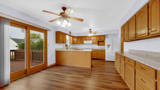 218 Summerhill Drive, Dyer, IN 46311