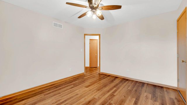 218 Summerhill Drive, Dyer, IN 46311