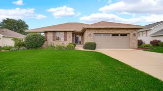 218 Summerhill Drive, Dyer, IN 46311