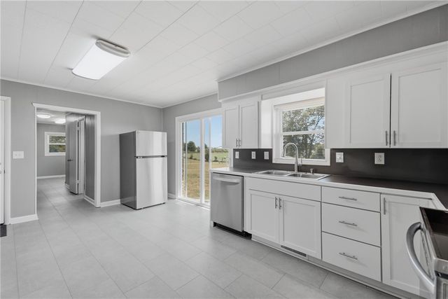 15099 Highway 72, Gravette, AR 72736