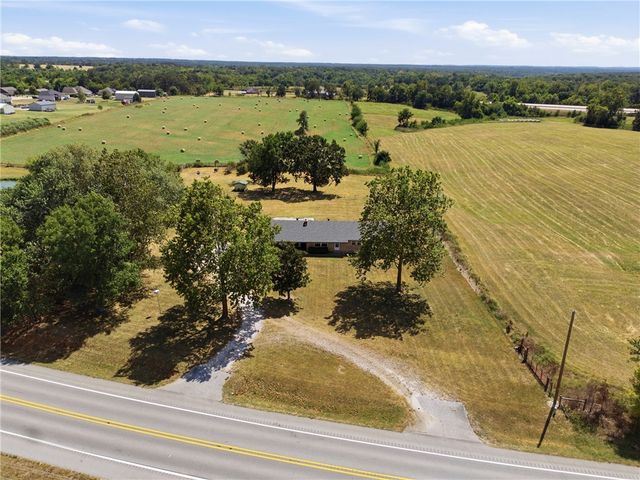 15099 Highway 72, Gravette, AR 72736