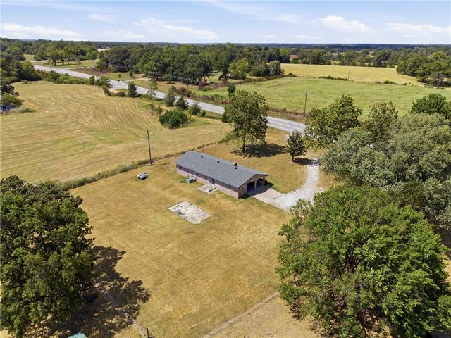 15099 Highway 72, Gravette, AR 72736