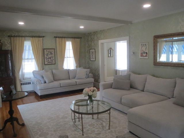 7 Abbott Street, Gardner, MA 01440