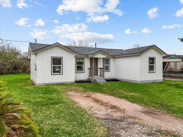 123 Lake Road, La Marque, TX 77568