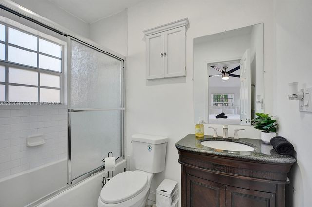 130 NE 49th Street, Miami, FL 33137