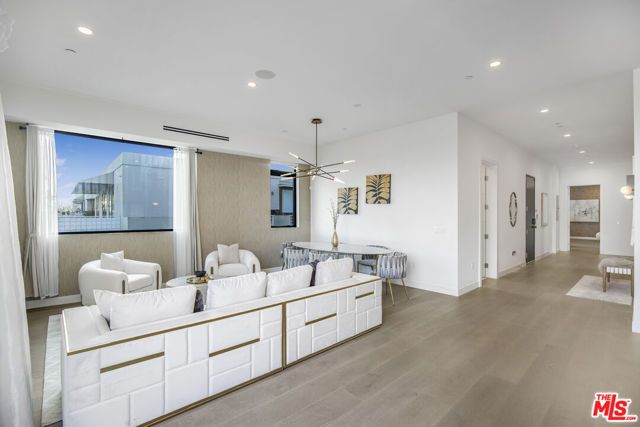 10563 Ashton Avenue 3, Los Angeles, CA 90024