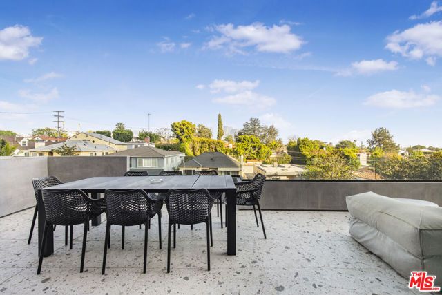 10563 Ashton Avenue 3, Los Angeles, CA 90024