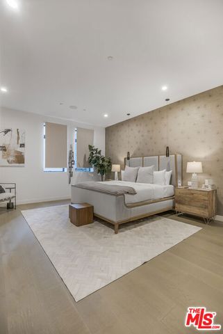 10563 Ashton Avenue 3, Los Angeles, CA 90024