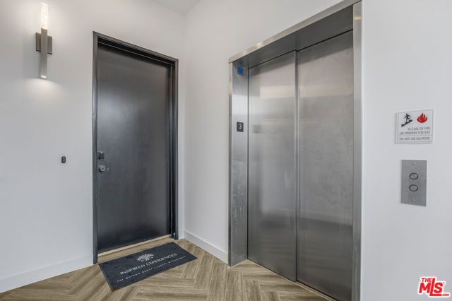 10563 Ashton Avenue 3, Los Angeles, CA 90024