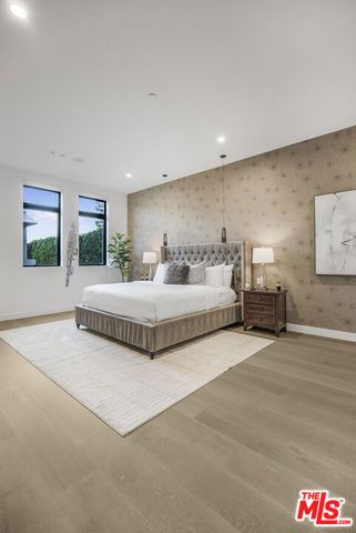 10563 Ashton Avenue 3, Los Angeles, CA 90024