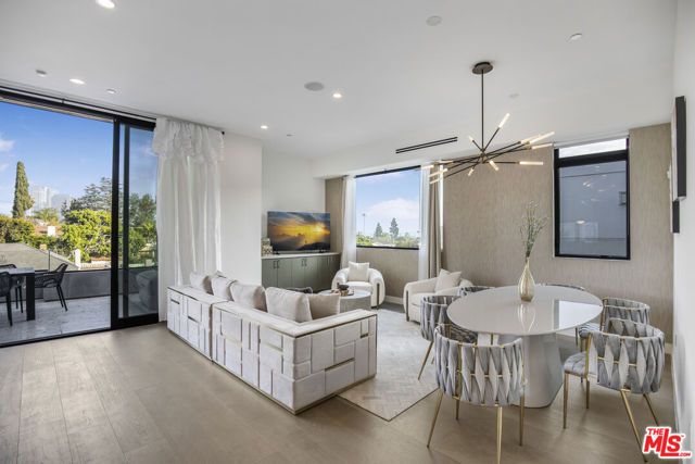 10563 Ashton Avenue 3, Los Angeles, CA 90024