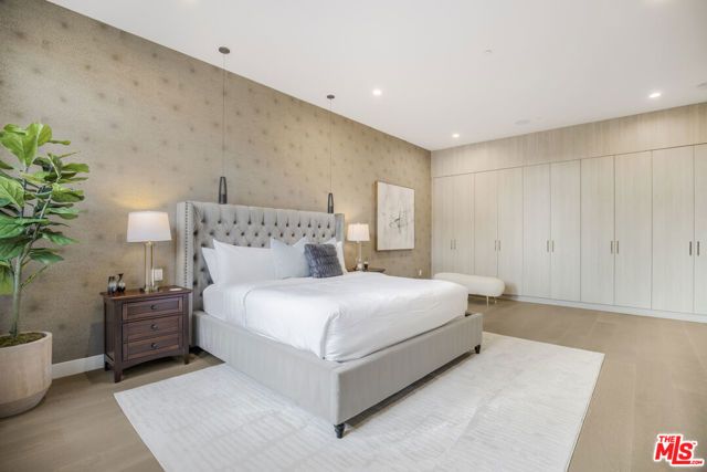 10563 Ashton Avenue 3, Los Angeles, CA 90024