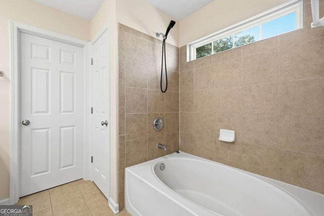 702 Acampora Drive, Woodstock, GA 30188