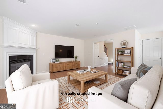 702 Acampora Drive, Woodstock, GA 30188