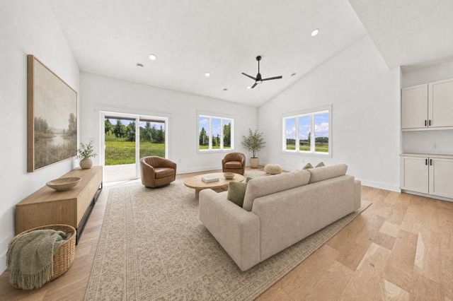 32 256th Street, Osceola, WI 54020