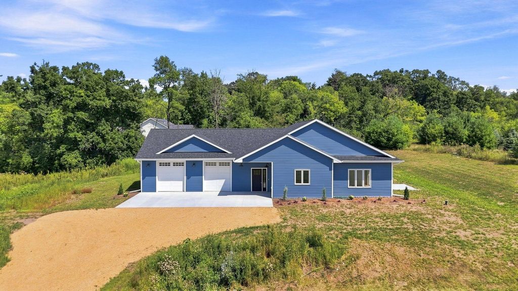 32 256th Street, Osceola, WI 54020