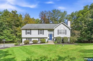46 Melinda Lane, Vernon, NJ 07421
