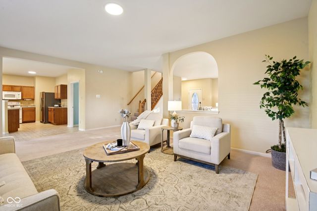 561 Plainville Drive, Westfield, IN 46074