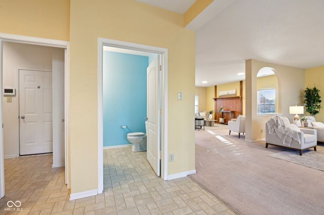 561 Plainville Drive, Westfield, IN 46074