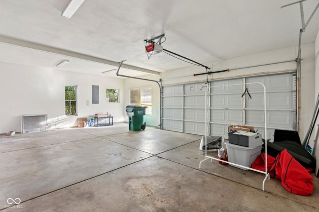 561 Plainville Drive, Westfield, IN 46074