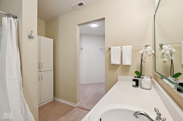 561 Plainville Drive, Westfield, IN 46074