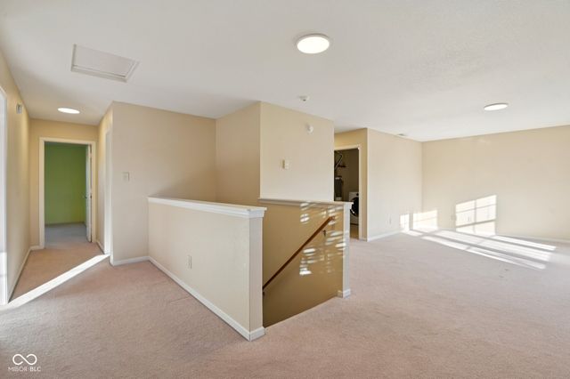 561 Plainville Drive, Westfield, IN 46074