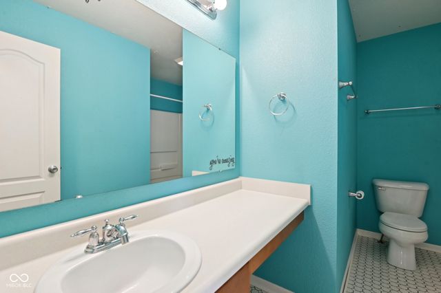 561 Plainville Drive, Westfield, IN 46074