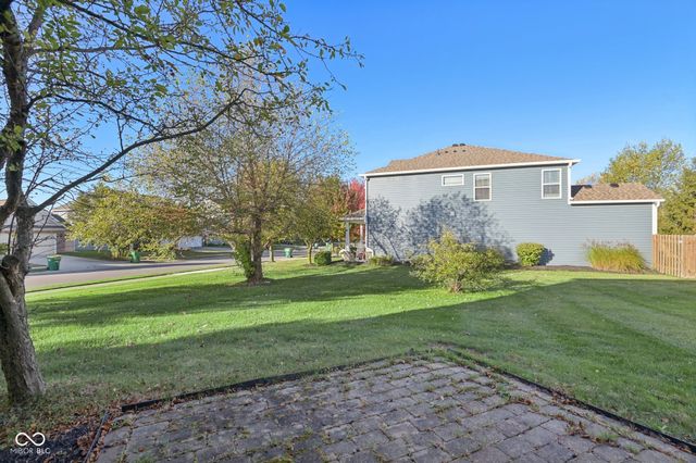 561 Plainville Drive, Westfield, IN 46074