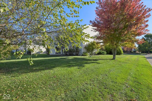 561 Plainville Drive, Westfield, IN 46074