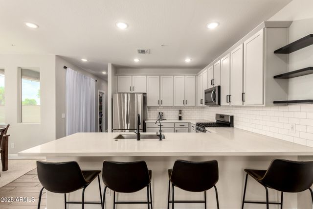 2470 N HERITAGE Street, Buckeye, AZ 85396