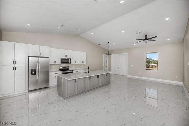 3034 NW Beechwood CIR, Labelle, FL 33935