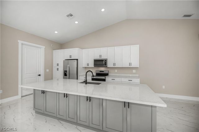 3034 NW Beechwood CIR, Labelle, FL 33935