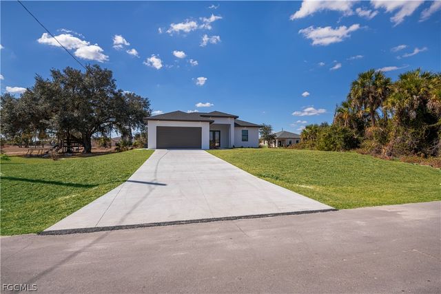 3034 NW Beechwood CIR, Labelle, FL 33935