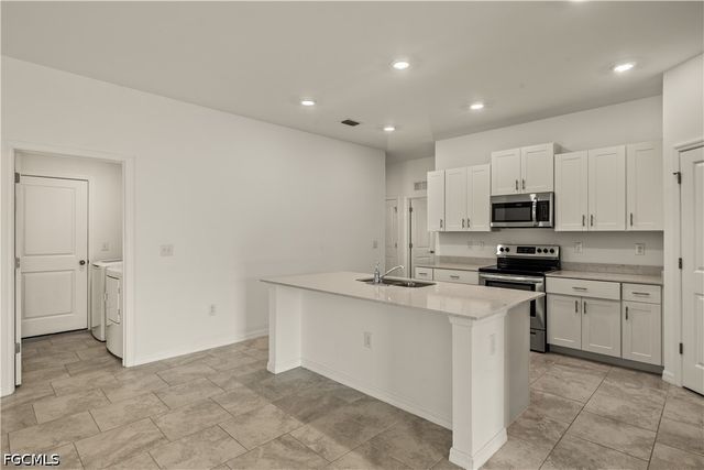 4037 Villa Doria CT, North Fort Myers, FL 33917