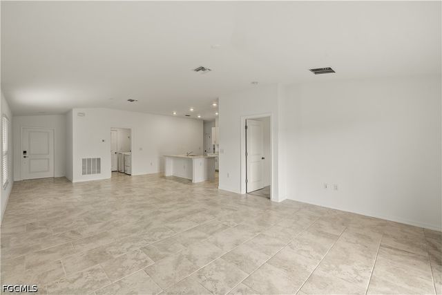 4037 Villa Doria CT, North Fort Myers, FL 33917