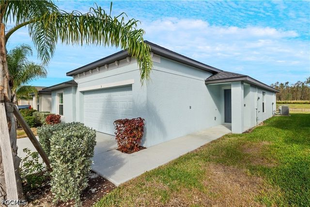 4037 Villa Doria CT, North Fort Myers, FL 33917