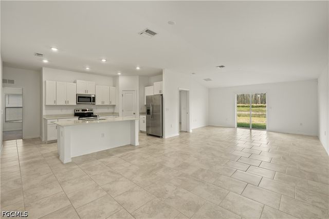 4037 Villa Doria CT, North Fort Myers, FL 33917